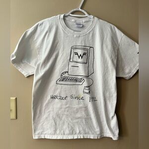 Weezer band t shirt in size Large. Retro computer with “weezer since 1992”